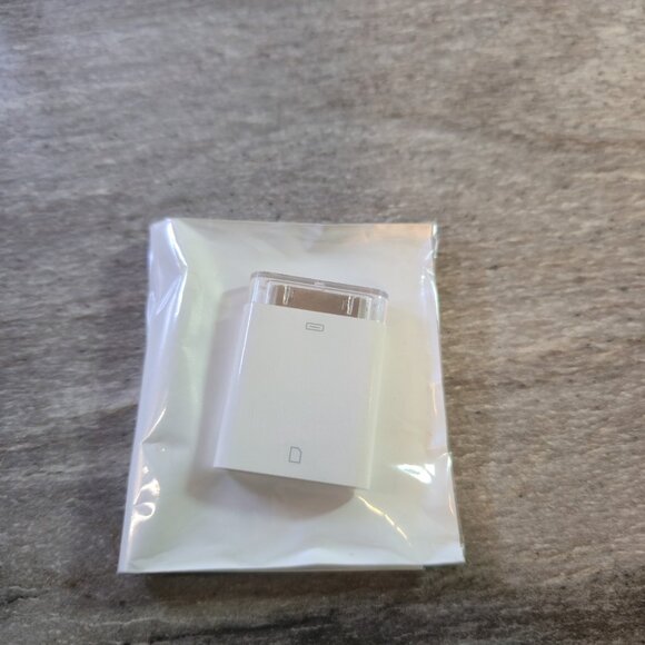 Genuine Apple A1362 iPad Iphone Camera Adapter - SD Card Reader to 30-pin - Picture 1 of 2